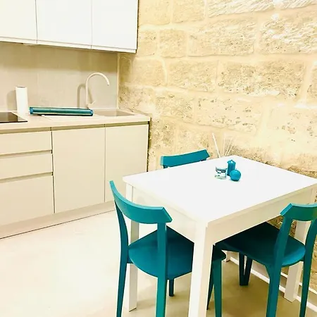 Casa Loca 2 Intera Casa A Due Passi Da Porta San Biagio E Dalla Stazione Dei Treni Casa vacanze Lecce